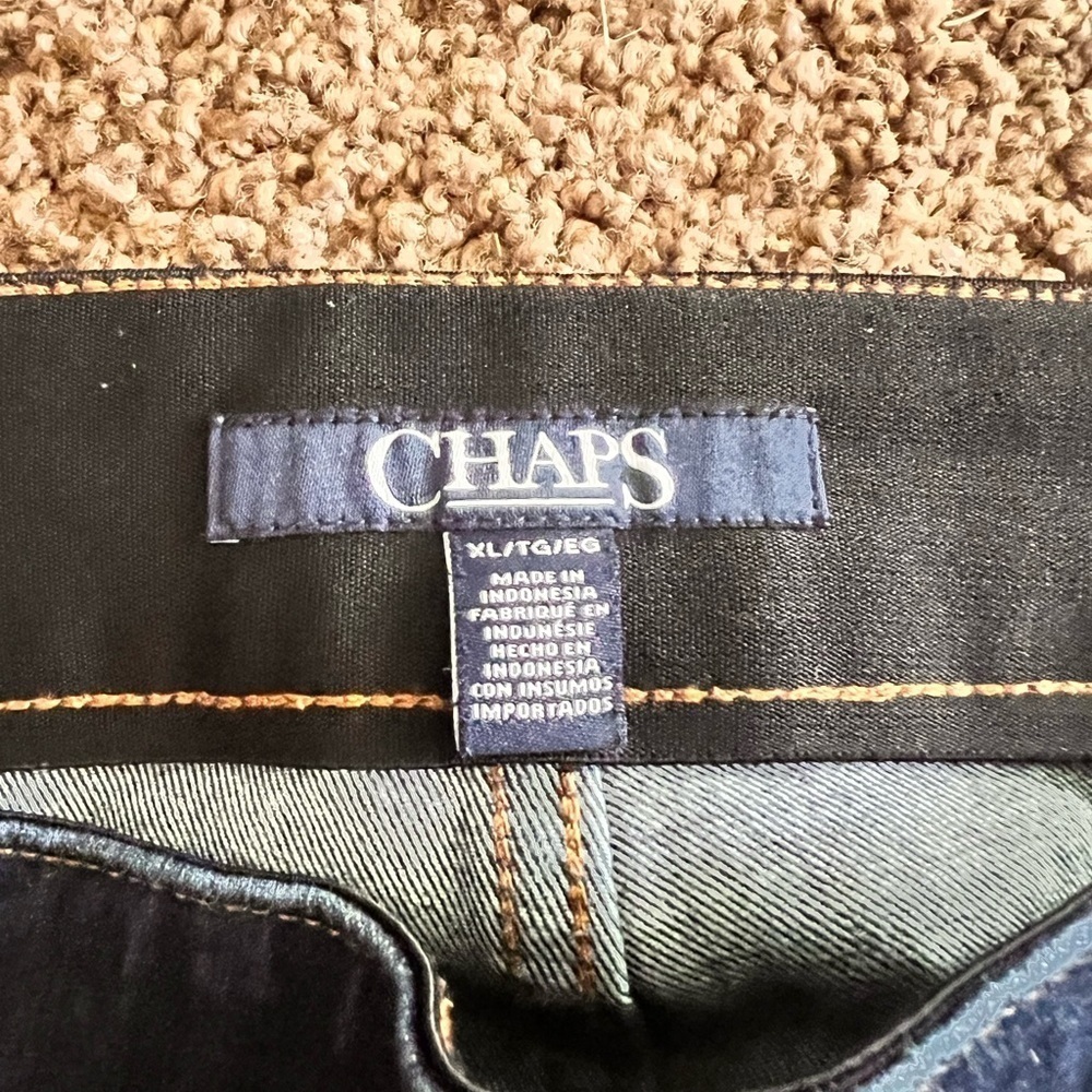 Chaps Women’s jeans size XL - Picture 2 of 3